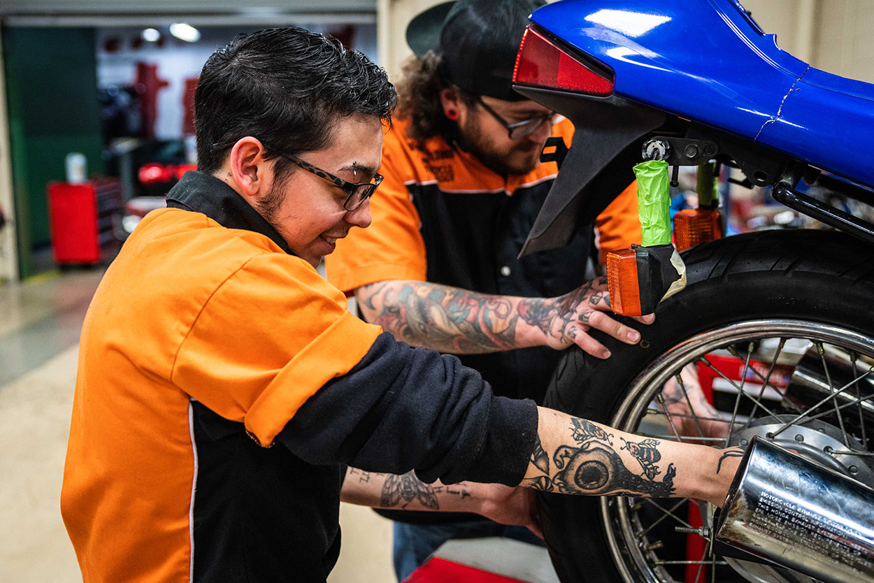 Motorbike mechanics best sale near me